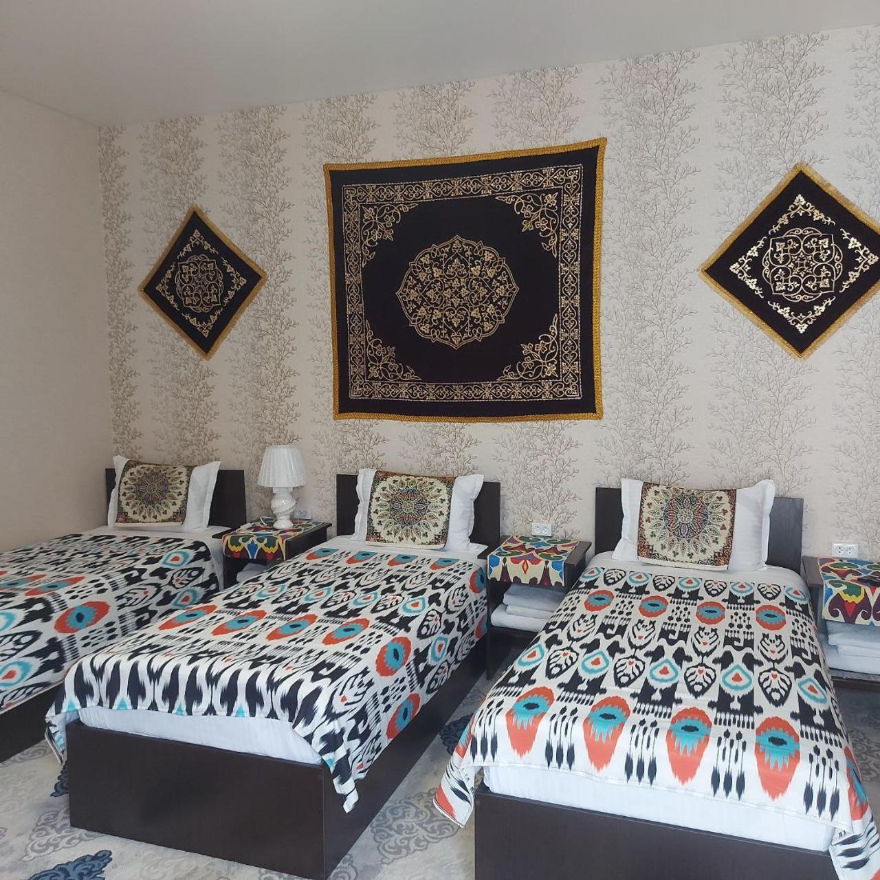 Old Safari Golden Location Guest House Buchara Exteriör bild